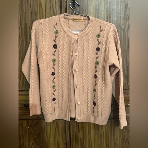 First Lady Sweaters - First Lady Woollen embroidered button down sweater- Size Medium PTP 19 inch NWT